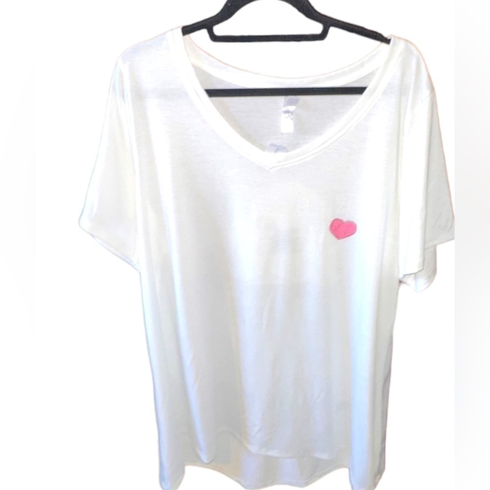 Lularoe Custom 3x white Christy V neck T, heart on front coffee graphic back - Picture 2 of 6